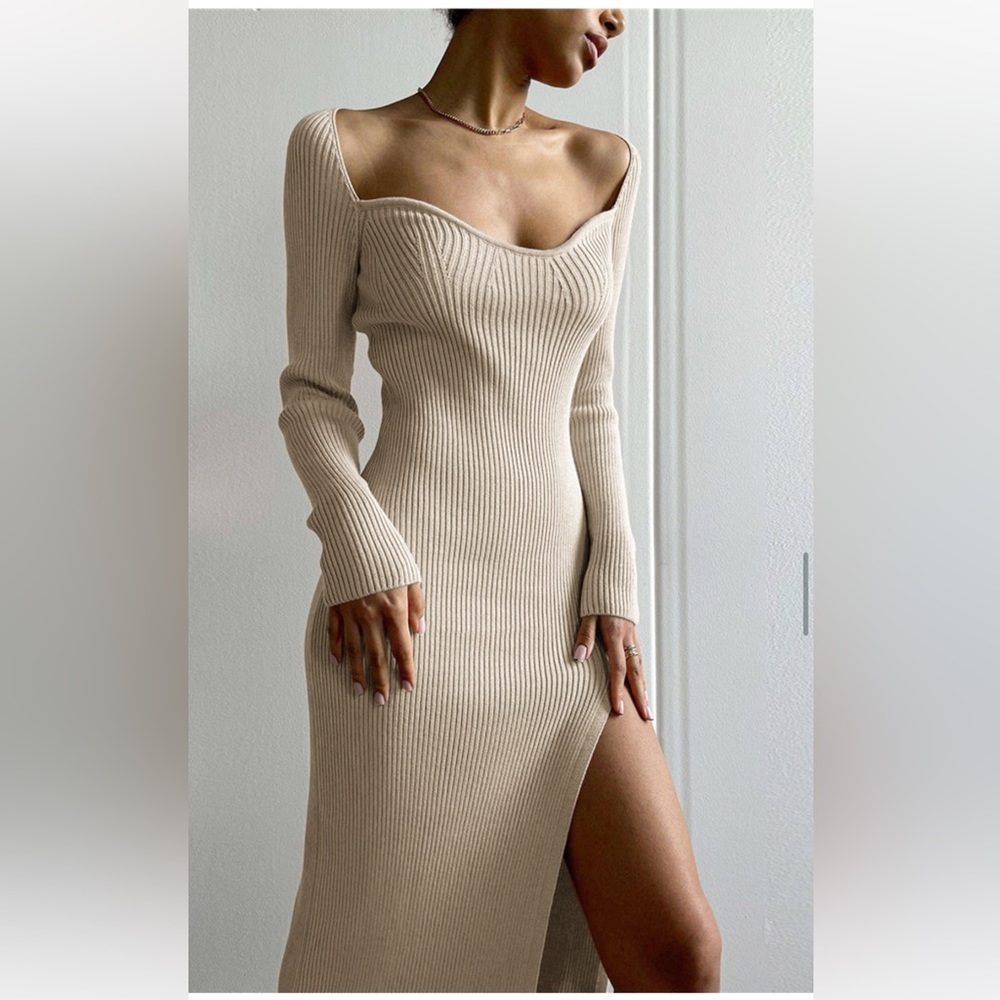 First Choice Rib Slit Midi Sweater Dress

Color: Apricot
Size: M